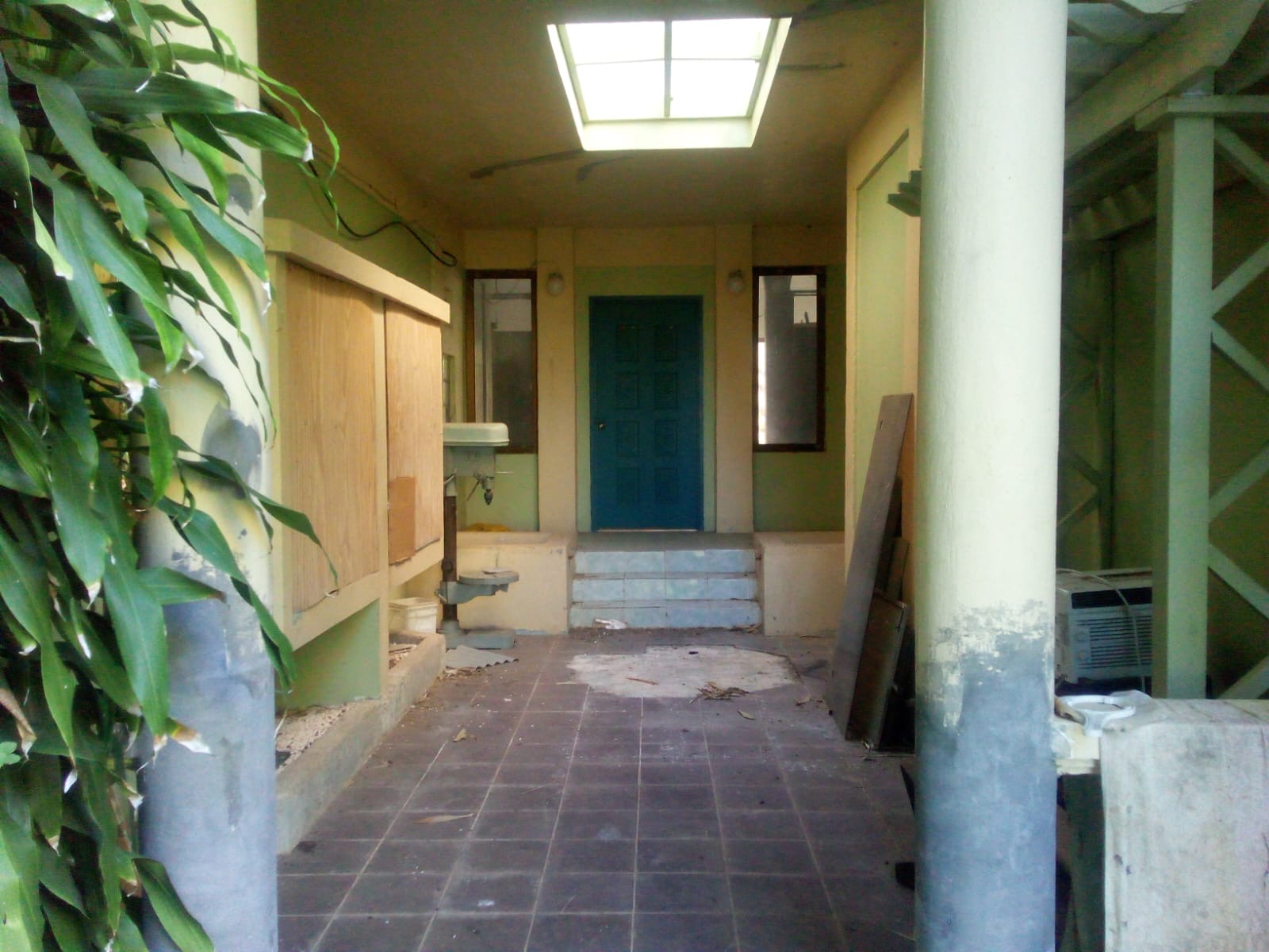 Potential Dragon Garden Hostel entrance